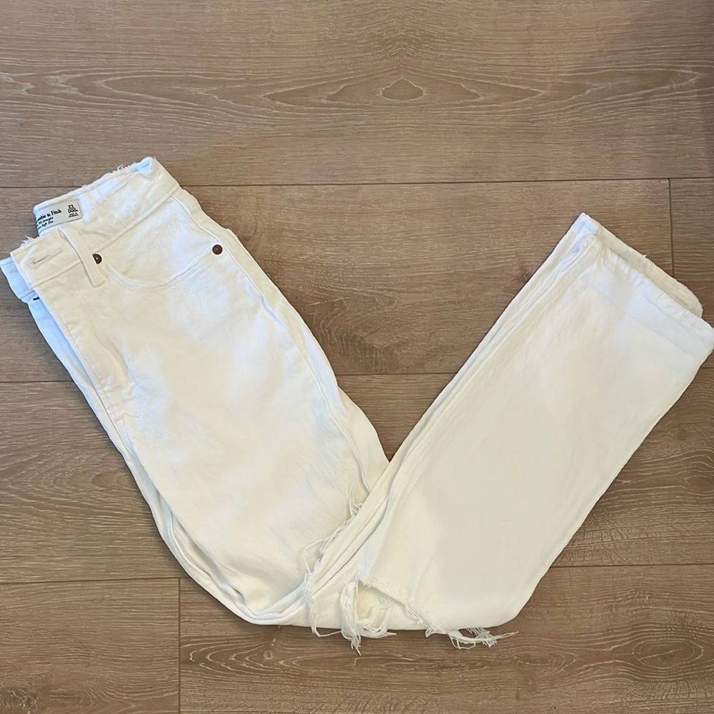 Abercrombie 90s Straight Jeans 23S